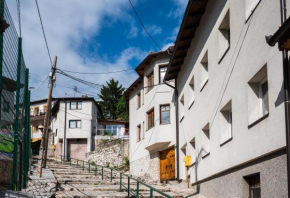 Duplex Apartment for up to 12 people- Old Town